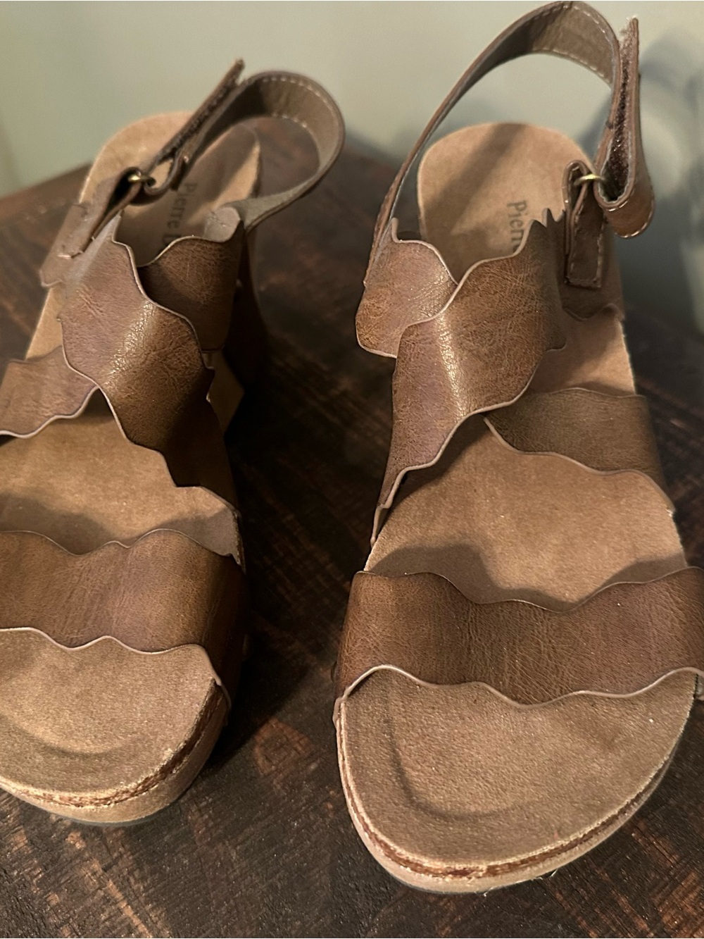 Pierre Dumas Tan Layered Wavy Strap Sandals